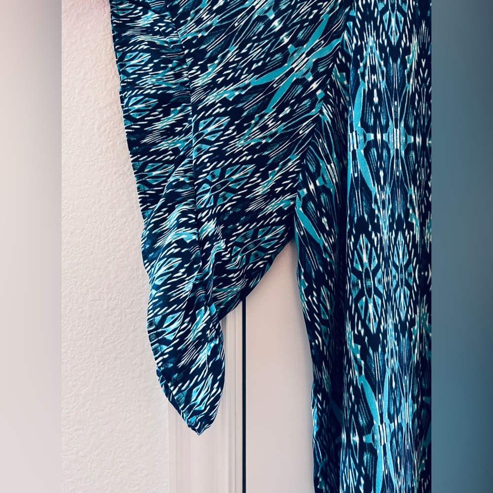 Kim Gravel Blue Patterned Top - Picture 4 of 6